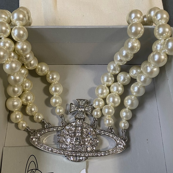 Vivienne Westwood | Jewelry | Vivienne 